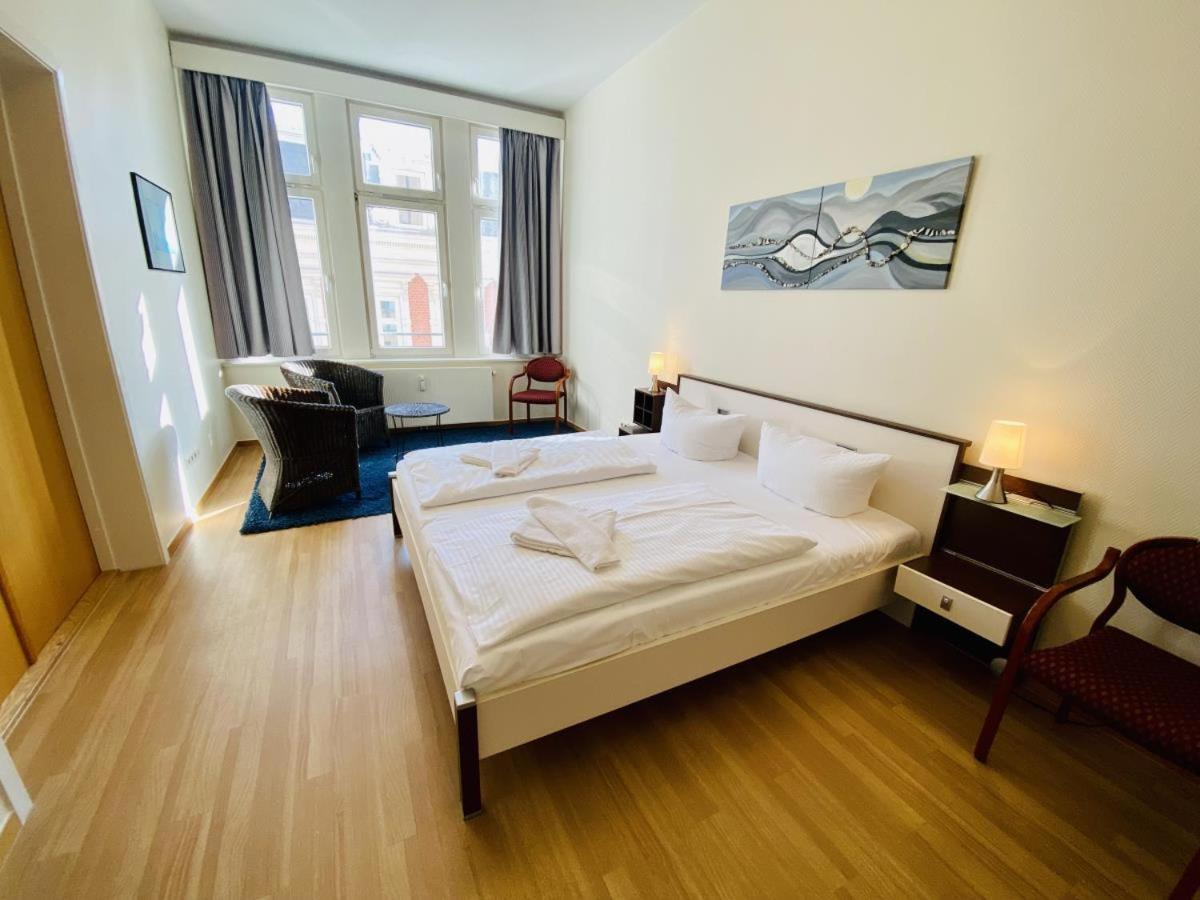 Berringer, Leuchtfeuer, Direkt An Der Promenade Apartment Rostock Exterior photo