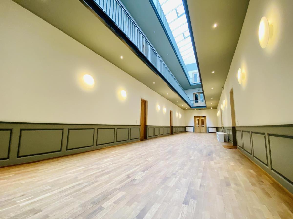 Berringer, Leuchtfeuer, Direkt An Der Promenade Apartment Rostock Exterior photo